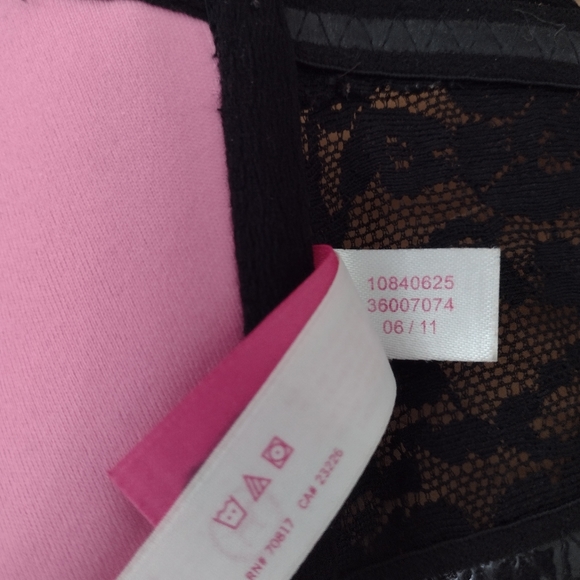 PINK Victoria's Secret Black Multiway Bandeau Size 34C - Picture 4 of 8